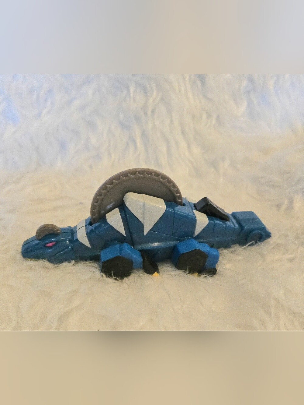 2004 McDonald's Happy Meal toy of Dimetro Zord from Power Rangers Dino Thunder